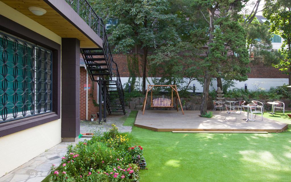 24 Guesthouse Namsan Garden Seúl Exterior foto