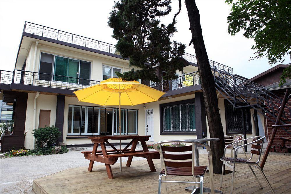 24 Guesthouse Namsan Garden Seúl Exterior foto