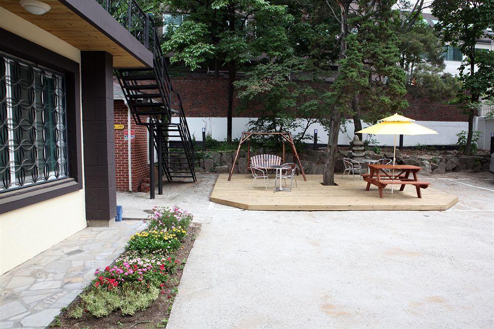 24 Guesthouse Namsan Garden Seúl Exterior foto
